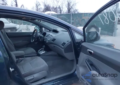 2008 Honda Civic Lx z USA, uszkodzony, nr VIN 1HGFA16598L042128